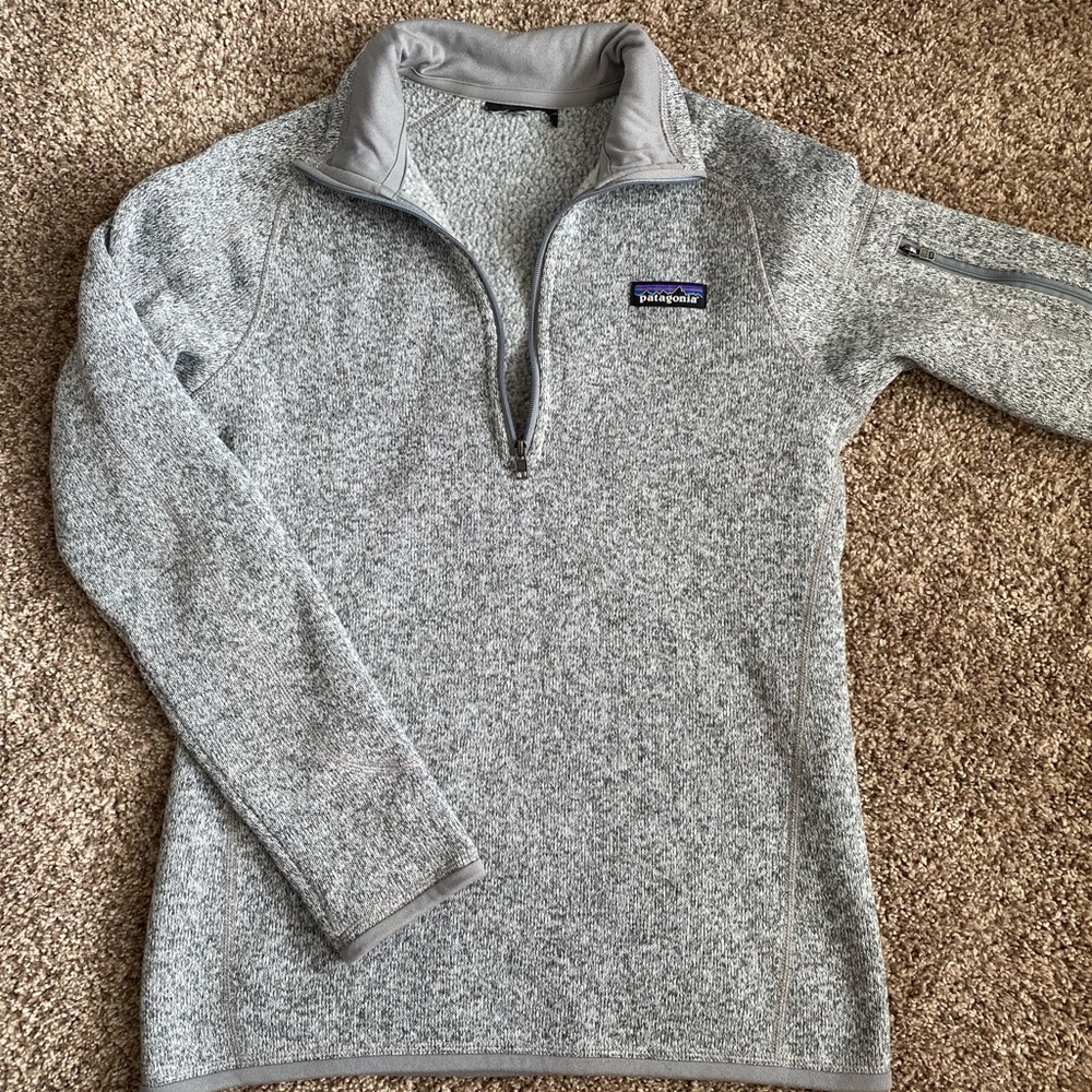 XS Patagonia Crewneck w Zip